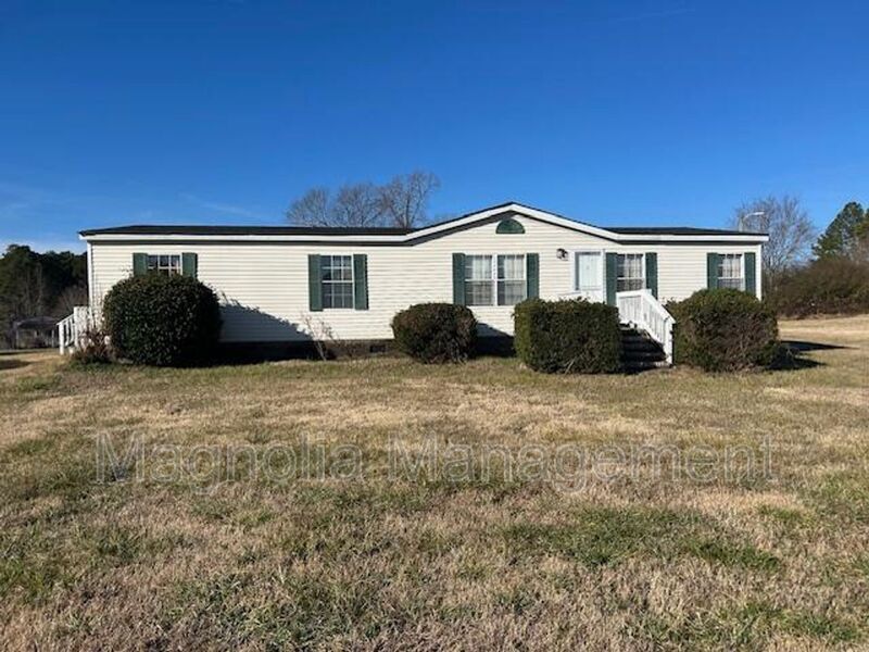 156 Daffodil Dr in Henderson, NC - Building Photo