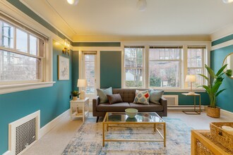 231 Summit Ave E in Seattle, WA - Building Photo - Building Photo