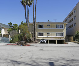 3927 W 7th St in Los Angeles, CA - Building Photo - Building Photo