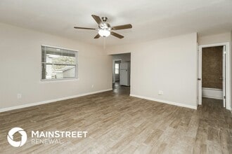 2065 West Pkwy in DeLand, FL - Building Photo - Building Photo