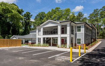 Purefoy Road Apartments in Chapel Hill, NC - Building Photo - Building Photo