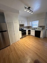 605 S Decker Ave in Baltimore, MD - Building Photo - Building Photo