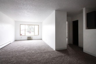 Squire Apartments in Denver, CO - Foto de edificio - Building Photo