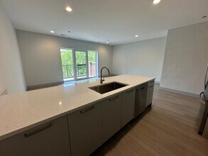 6350 N Glenwood Ave in Chicago, IL - Building Photo - Building Photo