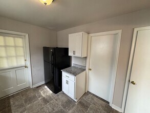 2116 Finchley Dr in Charlotte, NC - Building Photo - Building Photo