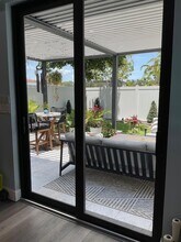 6024 Pine Tree Way in Riviera Beach, FL - Building Photo - Building Photo