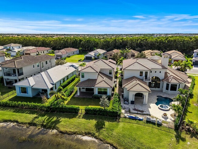 601 SE Fascino Cir in Port St. Lucie, FL - Building Photo - Building Photo