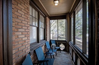 209 W Leake St, Unit B in Clinton, MS - Building Photo - Building Photo