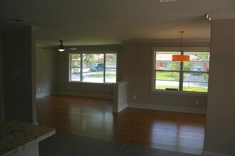 1834 Latexo Dr in Houston, TX - Building Photo - Building Photo