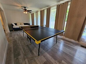6442 Colonial Dr in Sarasota, FL - Foto de edificio - Building Photo