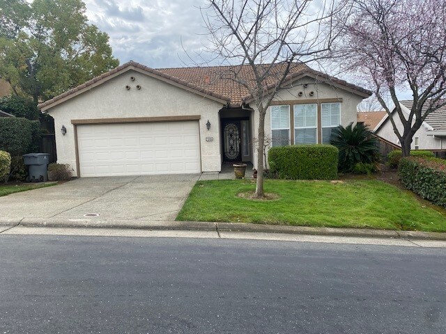 2906 Greens Ct in Rocklin, CA - Foto de edificio