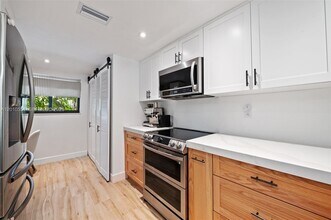 2600 Cardena St in Coral Gables, FL - Building Photo - Building Photo