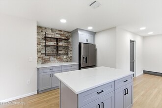 257 Alexander Ave in Howell, NJ - Building Photo - Building Photo