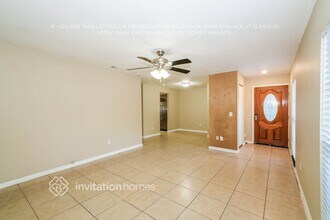 2925 E 148th Ave in Lutz, FL - Foto de edificio - Building Photo