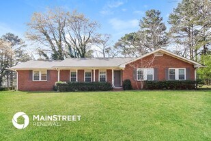 3944 Cheru Dr in Decatur, GA - Building Photo