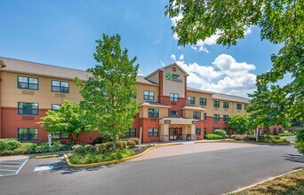 Furnished Studio-Princeton - West Windsor in Princeton, NJ - Foto de edificio - Building Photo
