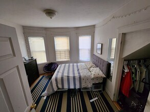51 Gardner St, Unit 1 in Boston, MA - Foto de edificio - Building Photo