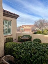 2460 Calvert City Dr in Henderson, NV - Building Photo - Building Photo