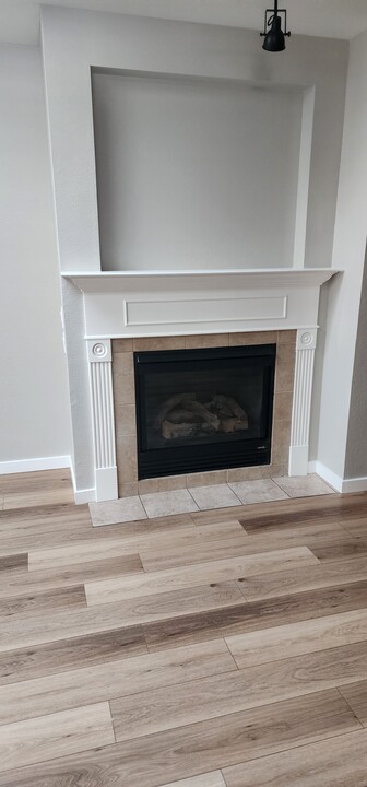 5319 W 16th Ave, Unit Slone's Lake Condo in Lakewood, CO - Building Photo