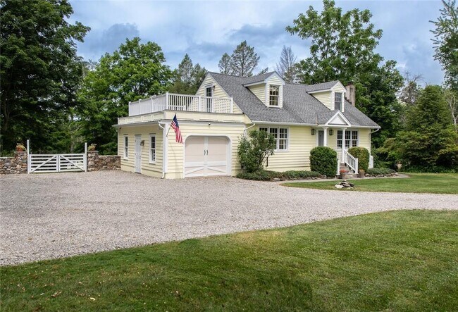 247 N Mabbettsville Rd in Millbrook, NY - Building Photo - Building Photo