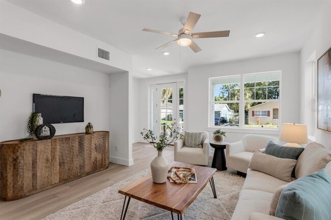 1912 W Chestnut St in Tampa, FL - Building Photo - Building Photo