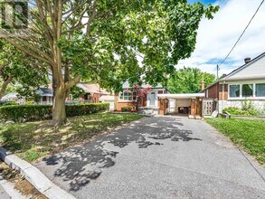 74 Shangarry Dr in Toronto, ON - Building Photo - Building Photo