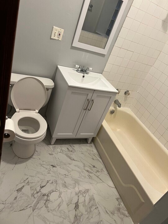 6833 S Ada St, Unit 1st. Floor unit in Chicago, IL - Building Photo