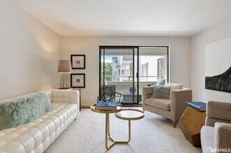 360 Guerrero St in San Francisco, CA - Building Photo - Building Photo