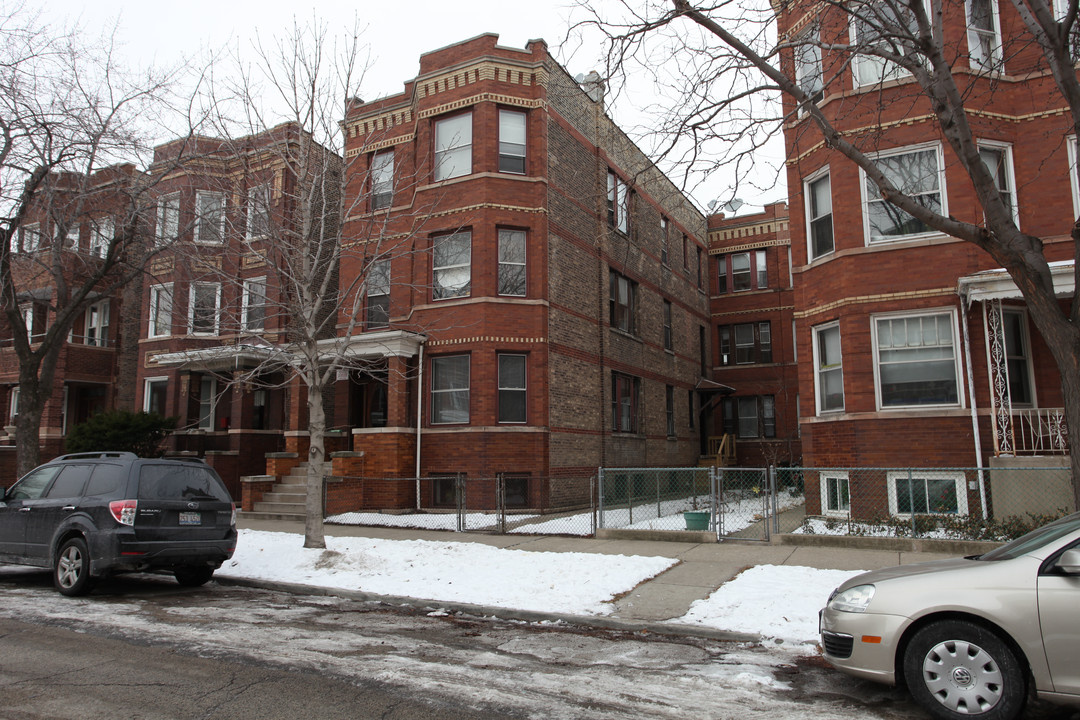 2316 W Walton St in Chicago, IL - Building Photo