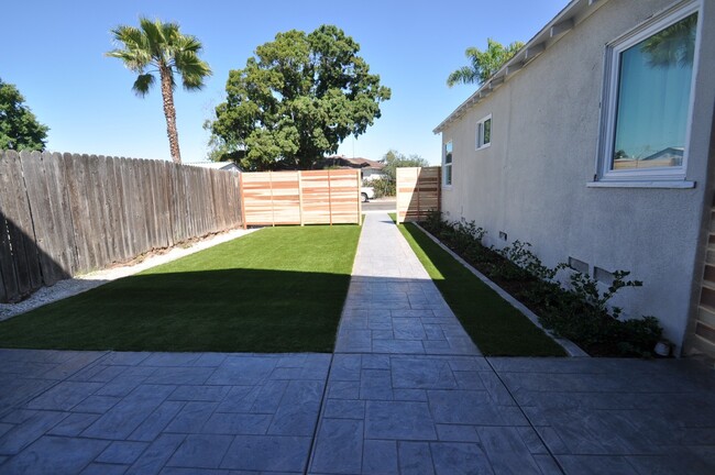 4859 Catoctin Dr in San Diego, CA - Building Photo - Building Photo