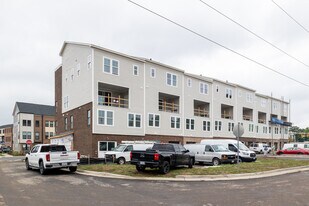 Arpina Valley in Herndon, VA - Building Photo