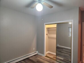 34 Mount Hope Ave in Bristol, RI - Foto de edificio - Building Photo