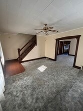 9 3rd St in Ellwood City, PA - Building Photo - Building Photo