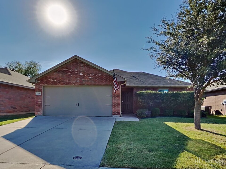 12308 Hunters Crossing Ln in Burleson, TX - Building Photo