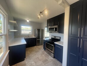 1735 Parrot St in San Diego, CA - Building Photo - Building Photo