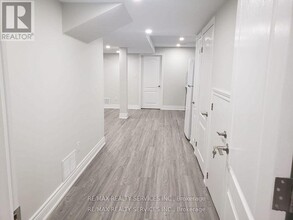 44 Branigan Cres in Halton Hills, ON - Building Photo - Building Photo