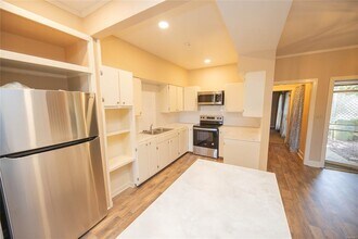 2043 Hazel Hedge Ln in Montgomery, AL - Building Photo - Building Photo