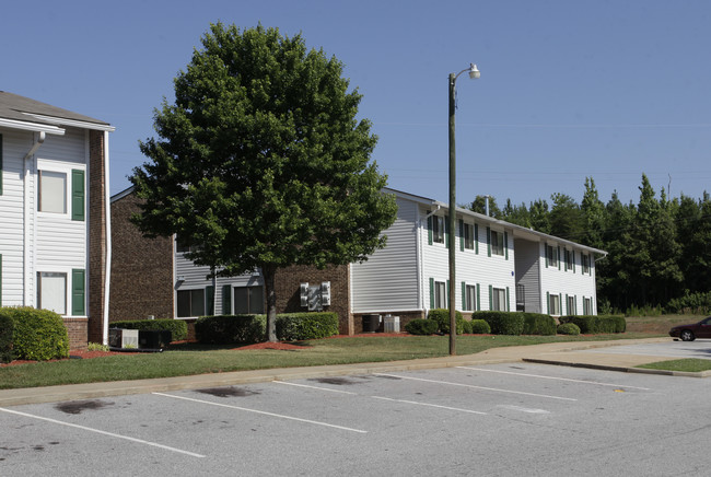Crestwood Forest Apartments in Greenville, SC - Foto de edificio - Building Photo