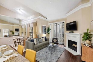 6607 Brodie Ln in Austin, TX - Building Photo