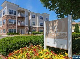 10 Sampson St in Saddle Brook, NJ - Building Photo