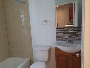 81 Mt Vernon St, Unit 2 in Somerville, MA - Building Photo - Building Photo