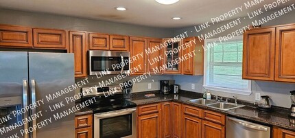 2433 Meade Cir in Chattanooga, TN - Building Photo - Building Photo