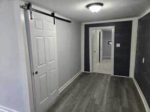 5906 Hillsboro St, Unit B in Houston, TX - Building Photo - Building Photo