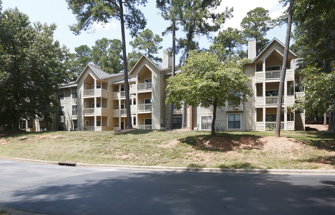 Avana Lake Lynn in Raleigh, NC - Building Photo
