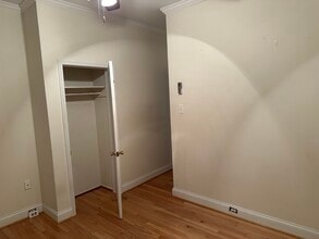 1723 Bank St, Unit B in Baltimore, MD - Foto de edificio - Building Photo