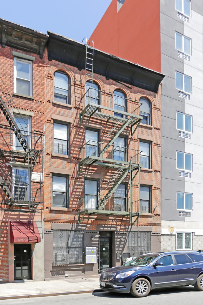 1223  Atlantic Avenue in Brooklyn, NY - Foto de edificio - Building Photo