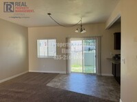 428 E Gray Fox Ln in Vernal, UT - Building Photo - Building Photo