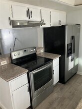 16 N 27th St in Las Vegas, NV - Foto de edificio - Building Photo