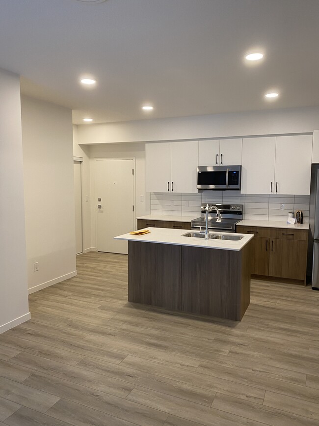 9227-9228 228 St NW in Edmonton, AB - Building Photo - Building Photo