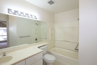 91-203-203 Hanapouli Cir in Ewa Beach, HI - Building Photo - Building Photo